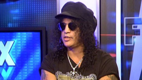 Weeks after his induction into the Rock and Roll Hall of Fame with his fellow band members of Guns n' Roses, iconic guitarist Slash releases his second solo album Apocalyptic Love featuring Myles Kennedy.