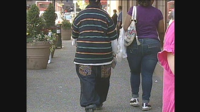 PKG0214-EDGE-VNR-JAMA-11-09-OBESE-TEENS-DOLF-53PHGCKA_FNC_110910_16-29.jpg