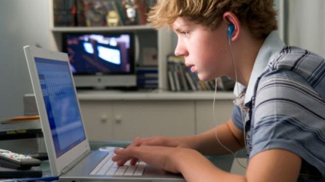 Teen-Computer.jpg