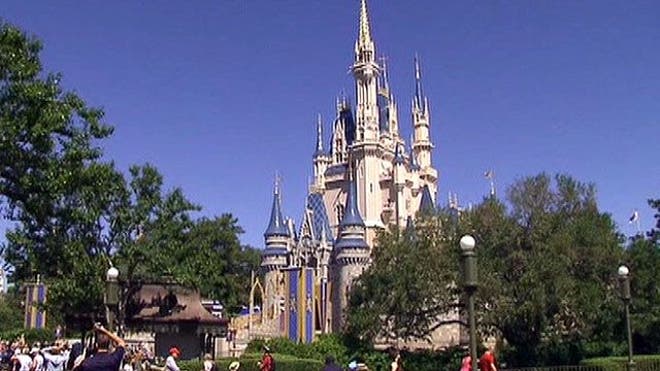 ent_disneyland_052112.jpg