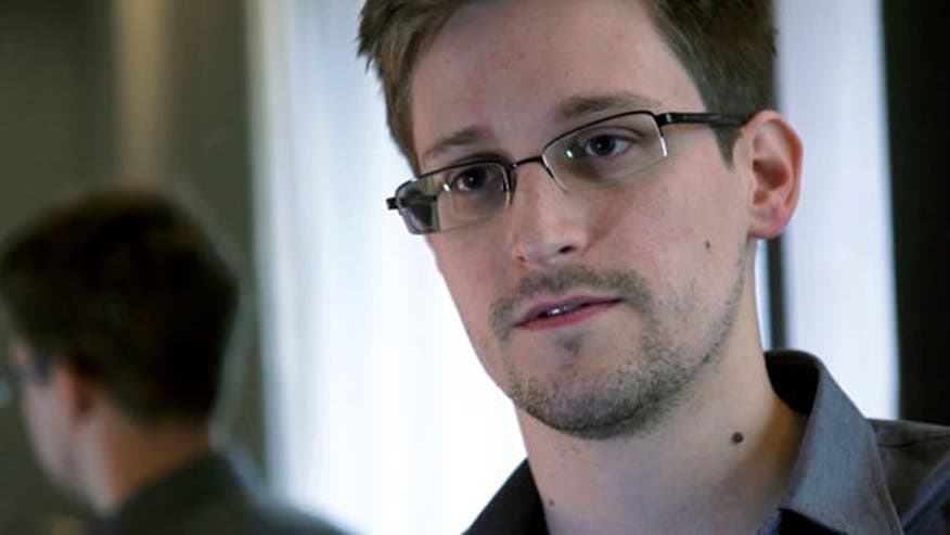 No sign of deal for Snowden as White House rejects 2-year online petition