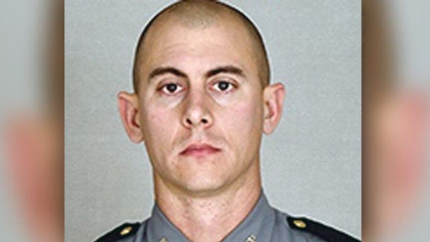 Cops shoot and kill alleged gunman who murdered rookie Kentucky state trooper - VIDEO: Suspect in murder of Kentucky state trooper shot, killed - Sheriff's deputy kills Oklahoma man who shot police chief