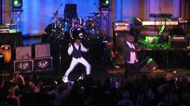 The band Just Live played at the "carbon neutral" Green Inaugural Ball, Saturday night, Jan. 17. (Judson Berger)