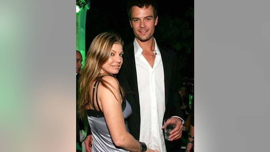 0_21_fergie_josh_duhamel_350