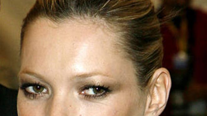 0_21_Moss_Kate_internal