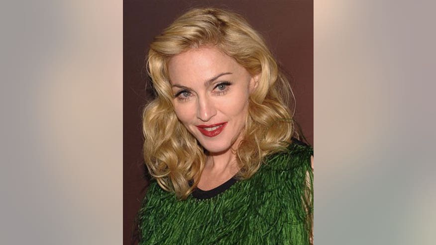 5_22_022009_madonna_350