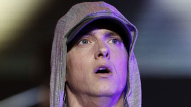 0_21_Eminem_Bruno2
