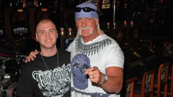 4_23_HOGAN