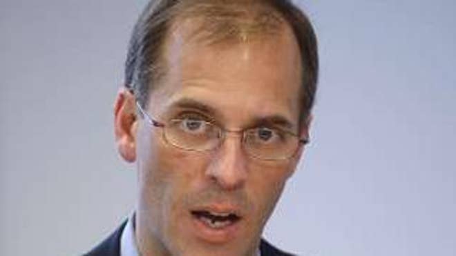 Mark Zandi answers questions at a summit in New York Feb. 20, 2008. (Reuters Photo)