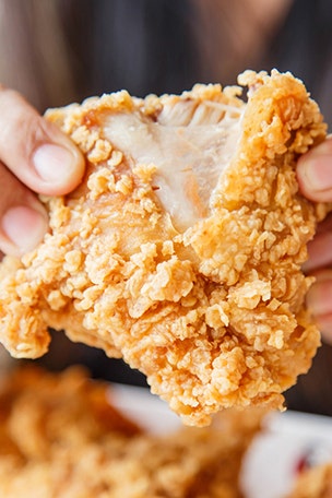 Restaurant caught in Popeyes chicken scandal