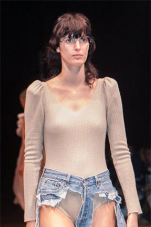 'Thong jeans' make runway debut