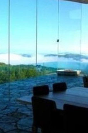 $17M 'Glass House' destroyed in CA fire