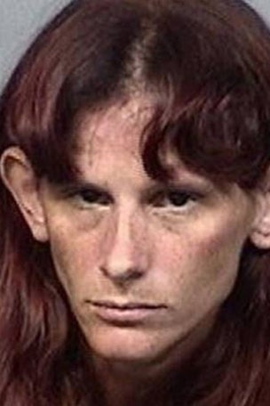 Woman attacks 7-Eleven clerk with cheese