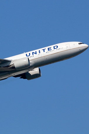 Drunk passenger pees on man on flight