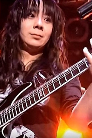 Star dies after bad fall