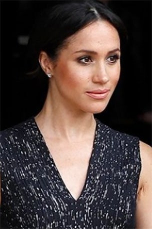 Markle sports new look after controversy