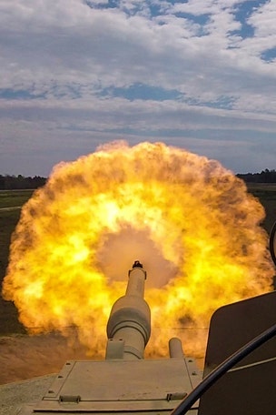 Army builds robot attack tanks
