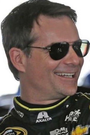 Gordon cruises into hall of fame