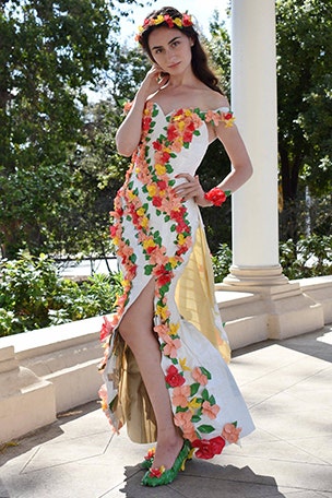 Teen made prom dress from WHAT?