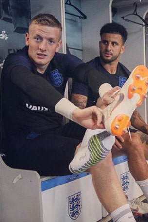 England's team warned about hotel food