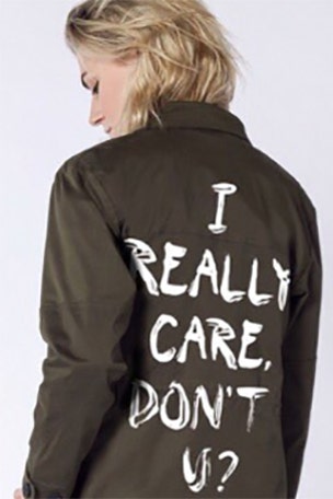 Store makes own version of Melania's jacket