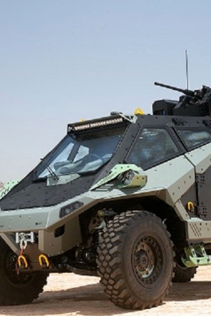 Combat ‘dune buggy’ bristles with weapons