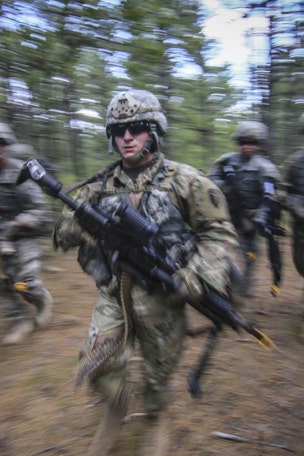 Army sets sights on new machine gun