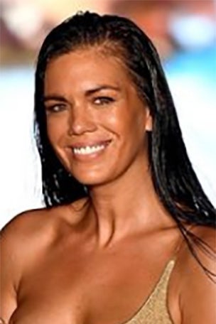 Bikini model breastfeeds on runway