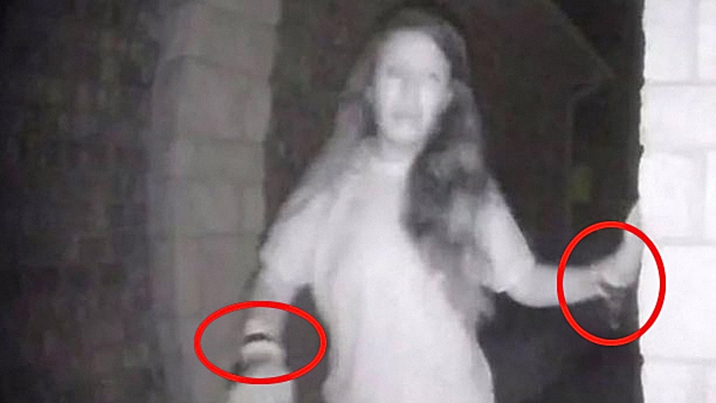 HAUNTING VIDEO: Possibly shackled woman rings stranger's doorbell