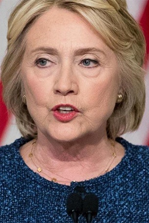 Clinton’s ‘painfully scripted’ appearance