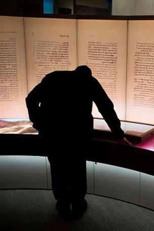 ‘Fake’ Dead Sea Scrolls shocker