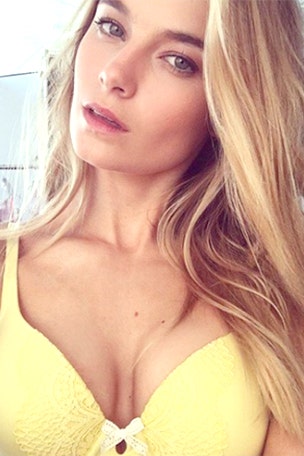 Model admits to 'faking it'