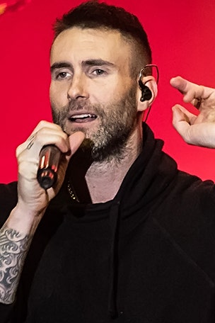 Fans upset with Maroon 5