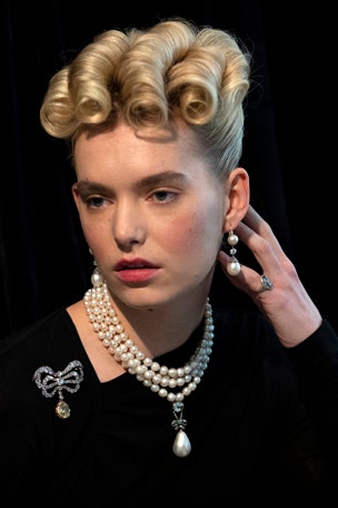 Marie Antoinette’s jewels sold for HOW MUCH?