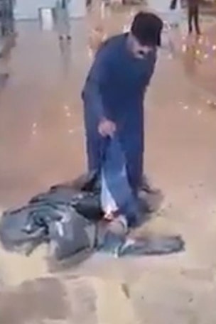 Passenger angry over cancelled flight tries to burn luggage