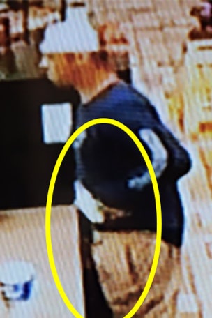 Cops joke about thief's tactics