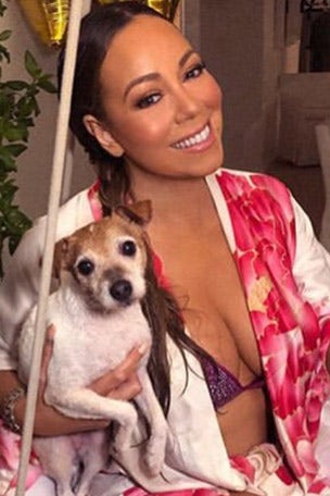 Mariah Carey, 48, flaunts bikini bod