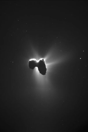 'Rubber Ducky' comet breaks up