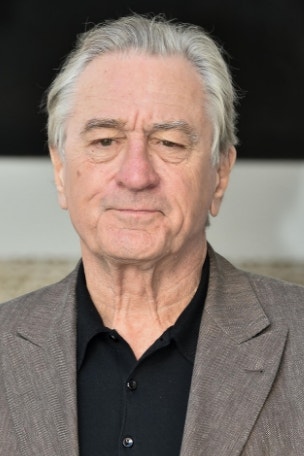 De Niro calls Trump 'a total loser'