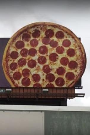 Pizza billboard prompts 911 calls