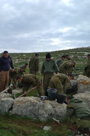 Israeli troops discover ancient watchtower