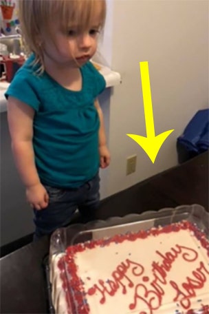 Baker wrote WHAT on girl's cake?!?