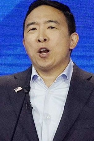 Yang set to meet with fired 'SNL' member