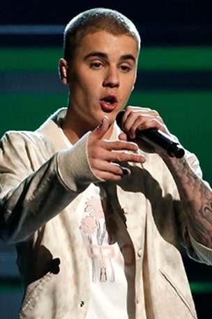Bieber fans are confused
