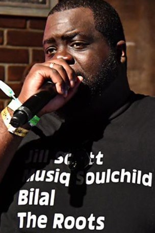 Comedian dead at 32