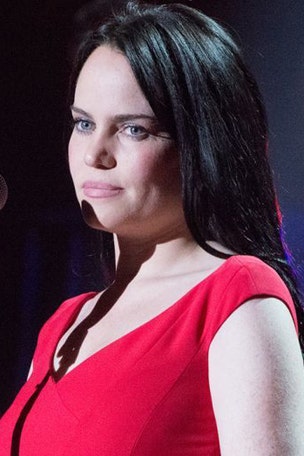 Singer reveals dark history