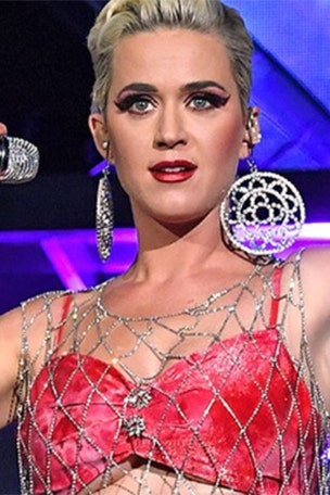 Katy Perry COLLAPSES on TV