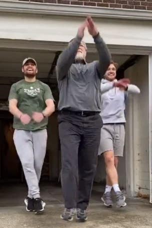 Dad's DANCE goes viral