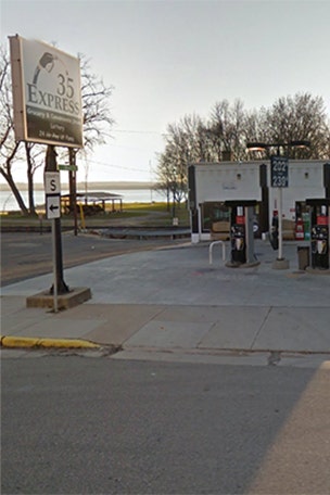 Gas is 79 CENTS here