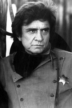 Johnny Cash's granddaughter heckled